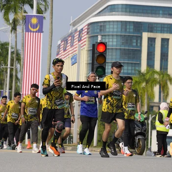 Runner Photo 6494378