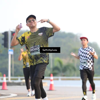 Runner Photo 6494400