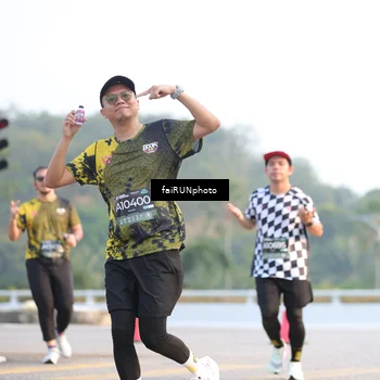 Runner Photo 6494412
