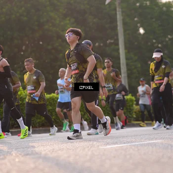 Runner Photo 6494417