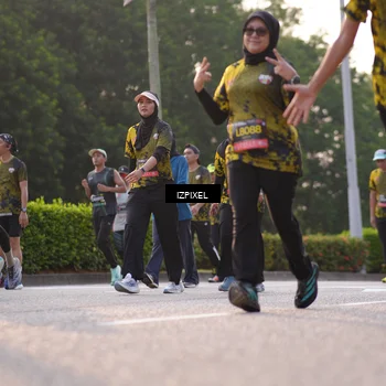 Runner Photo 6494421