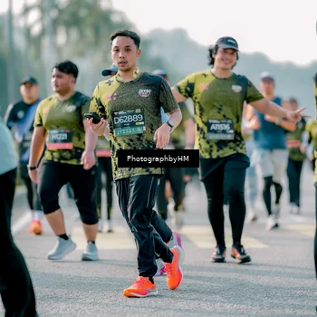 Runner Photo 6494433