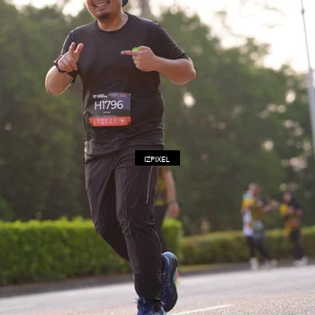 Runner Photo 6494493
