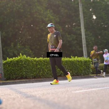 Runner Photo 6494496