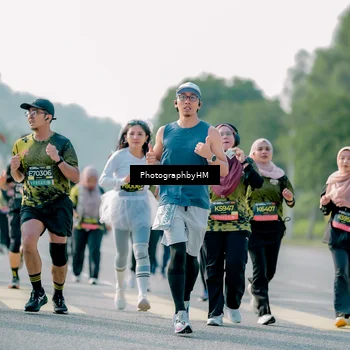 Runner Photo 6494511