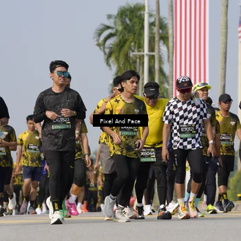 Runner Photo 6494519