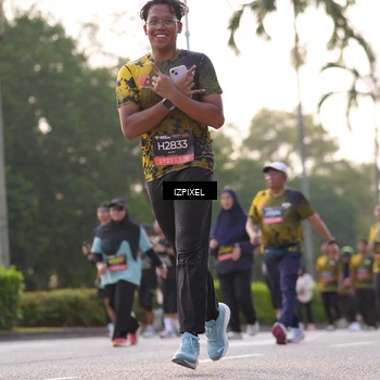 Runner Photo 6494573