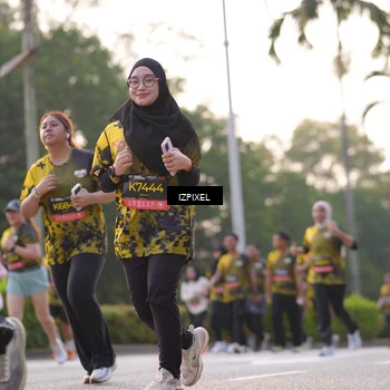 Runner Photo 6494625