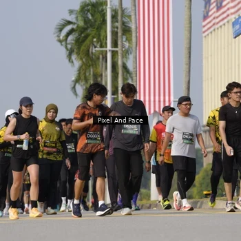 Runner Photo 6494644