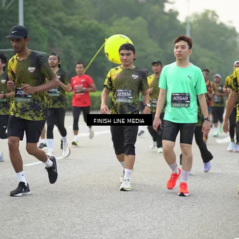 Runner Photo 6494672