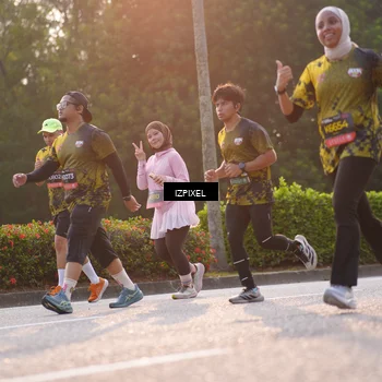 Runner Photo 6494673