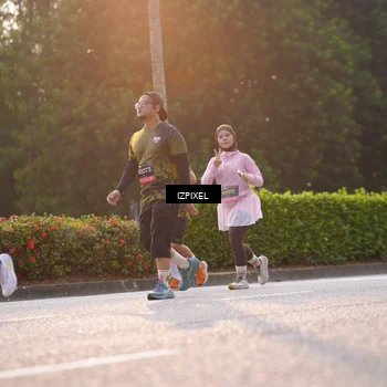 Runner Photo 6494681
