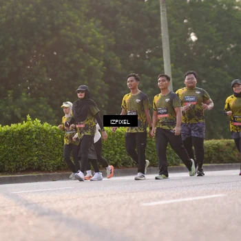 Runner Photo 6494699