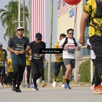 Runner Photo 6494722
