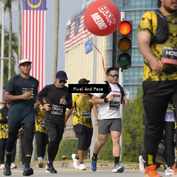 Runner Photo 6494729