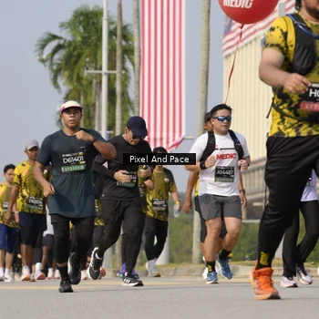 Runner Photo 6494734