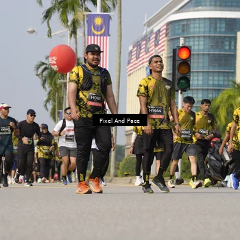 Runner Photo 6494758