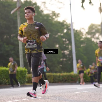 Runner Photo 6494764