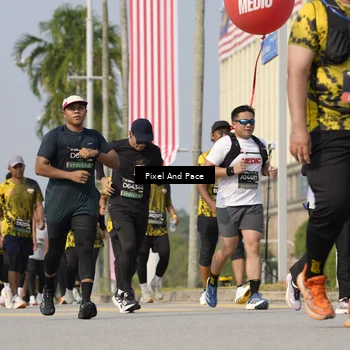 Runner Photo 6494776