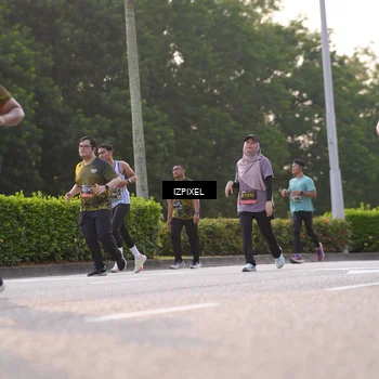 Runner Photo 6494785