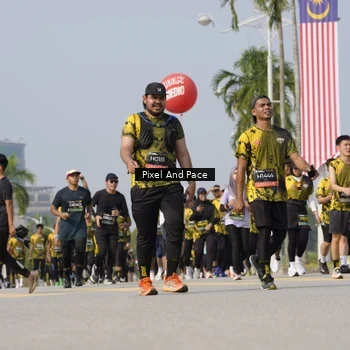 Runner Photo 6494801