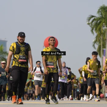 Runner Photo 6494824