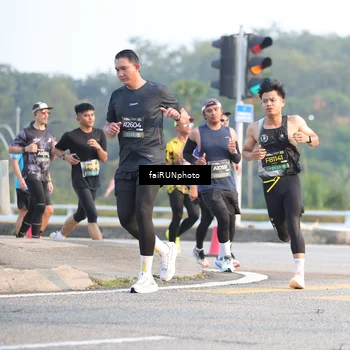 Runner Photo 6494831