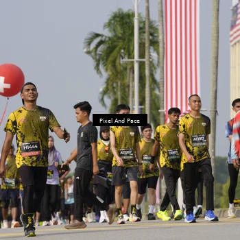 Runner Photo 6494847