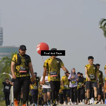 Runner Photo 6494852