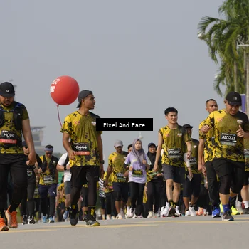 Runner Photo 6494853