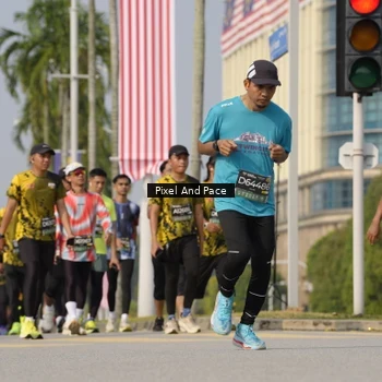 Runner Photo 6494858