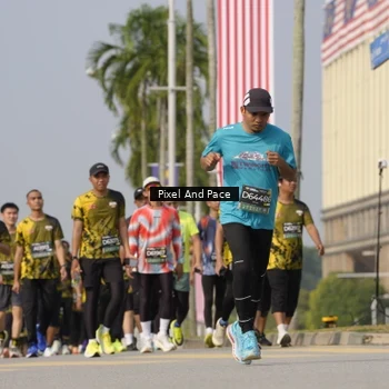 Runner Photo 6494871