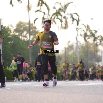 Runner Photo 6494874