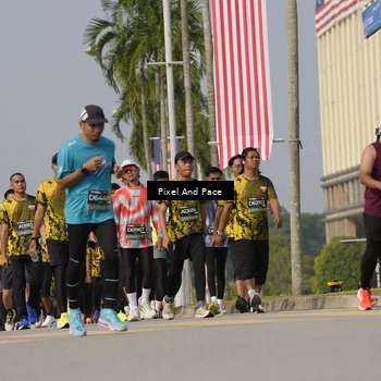 Runner Photo 6494897