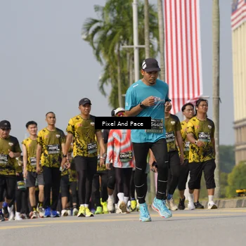 Runner Photo 6494906