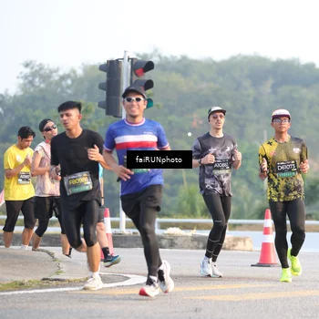Runner Photo 6494918