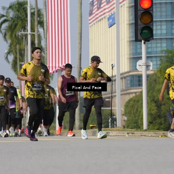 Runner Photo 6494919