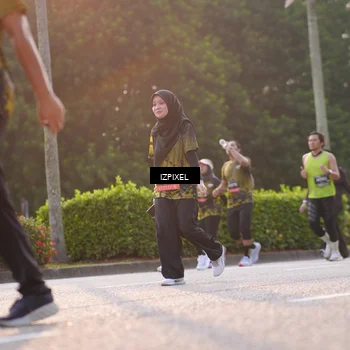 Runner Photo 6494923