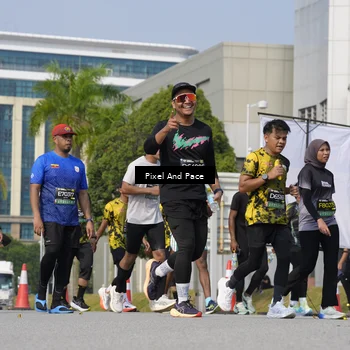 Runner Photo 6494956