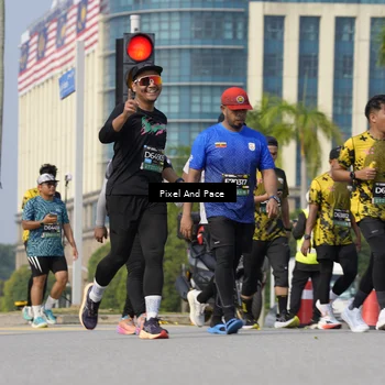 Runner Photo 6494982