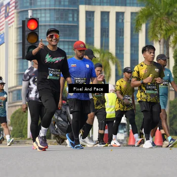 Runner Photo 6494990