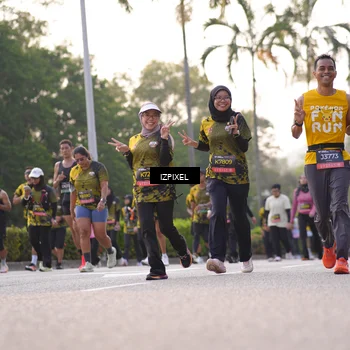 Runner Photo 6495002