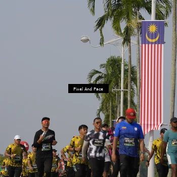 Runner Photo 6495018