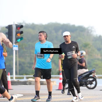 Runner Photo 6495022