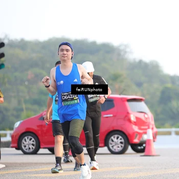 Runner Photo 6495024