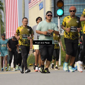 Runner Photo 6495039