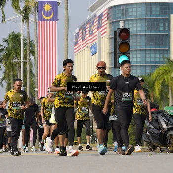 Runner Photo 6495076