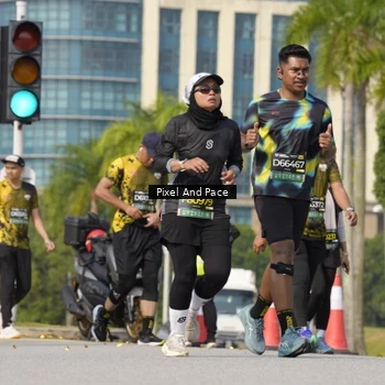Runner Photo 6495082