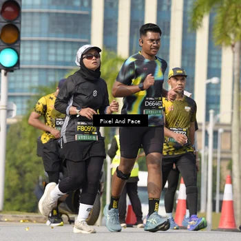 Runner Photo 6495101