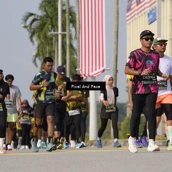Runner Photo 6495192